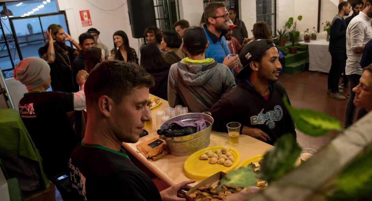 Dragonfly Hostels Barranco 利马 外观 照片